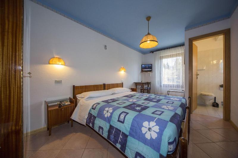 Hotel Trentino フォルガリーア エクステリア 写真