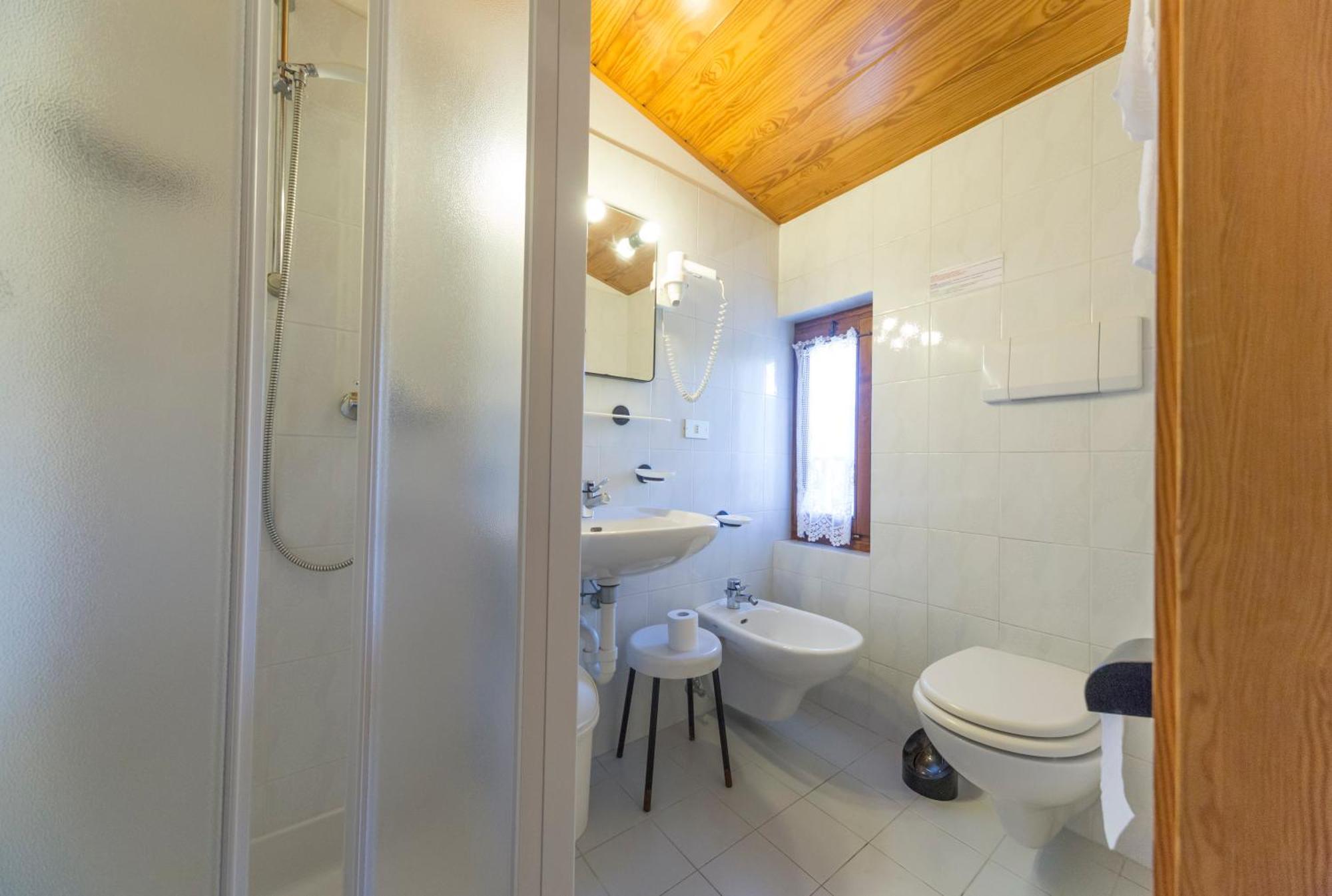 Hotel Trentino フォルガリーア エクステリア 写真