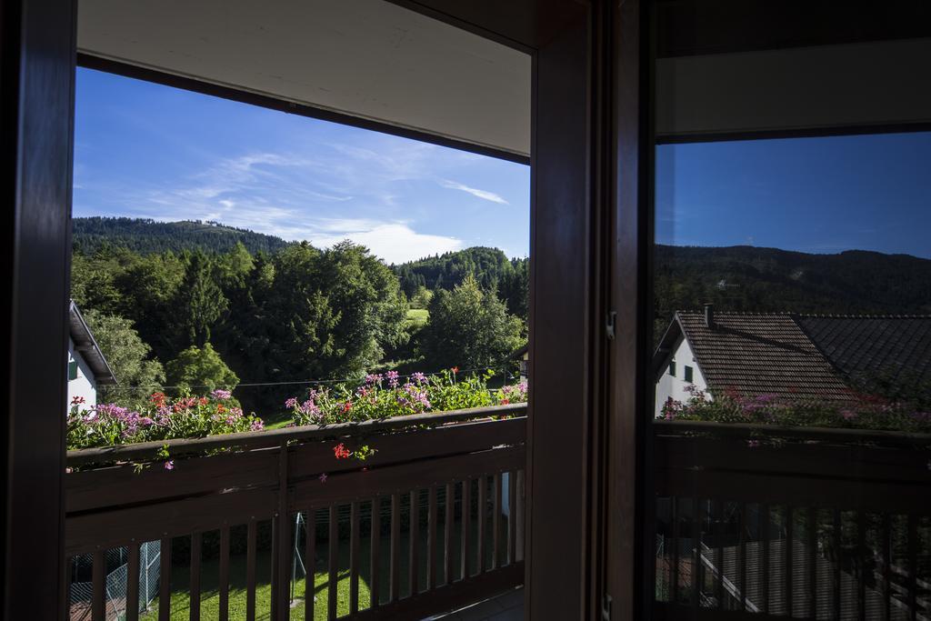 Hotel Trentino フォルガリーア エクステリア 写真
