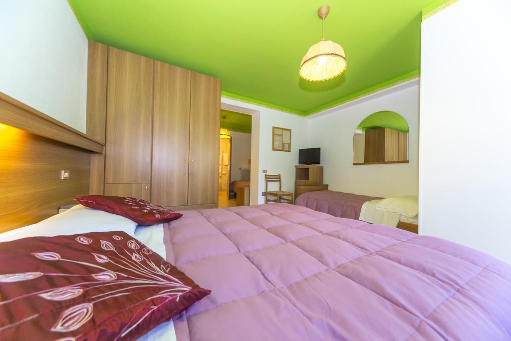 Hotel Trentino フォルガリーア エクステリア 写真