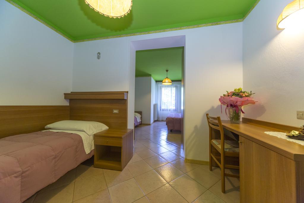 Hotel Trentino フォルガリーア エクステリア 写真