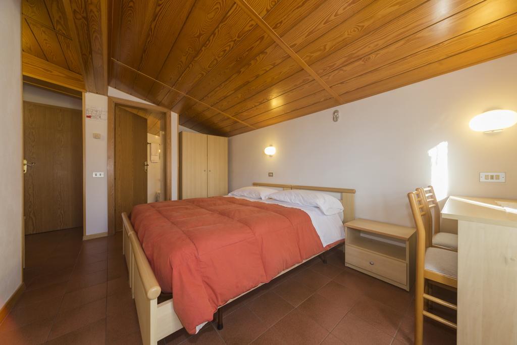 Hotel Trentino フォルガリーア エクステリア 写真